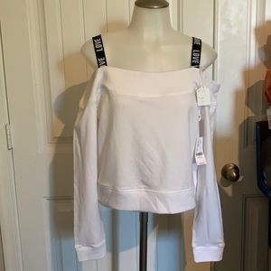 Cold shoulder crop top